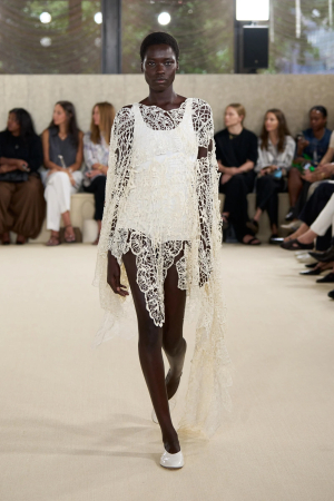 26春夏紐約女裝週買家觀點：Toteme